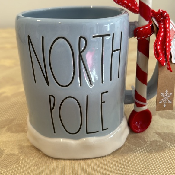 Rae Dunn Holiday Mug. - Picture 5 of 8